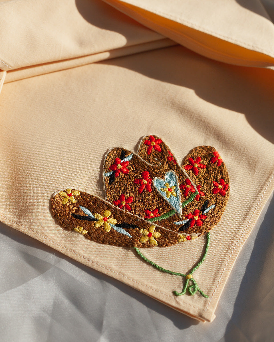 Daisy Cowboy Hat Ready to Customize Bandana